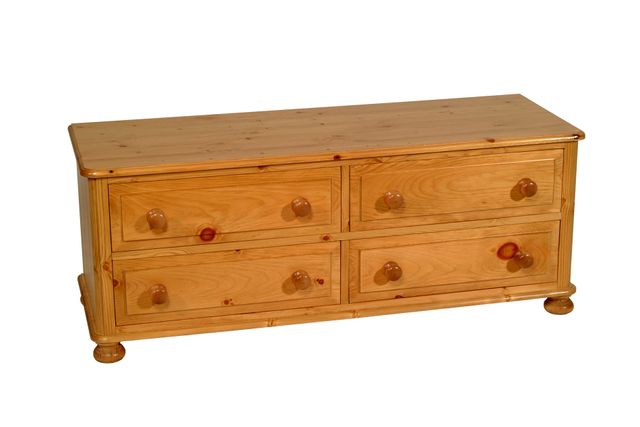 4 - 4 Drawer Bed Chest