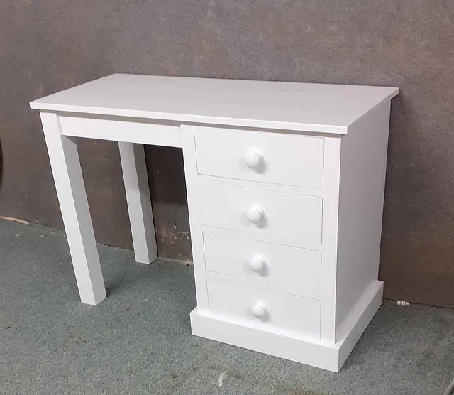 dressing table 