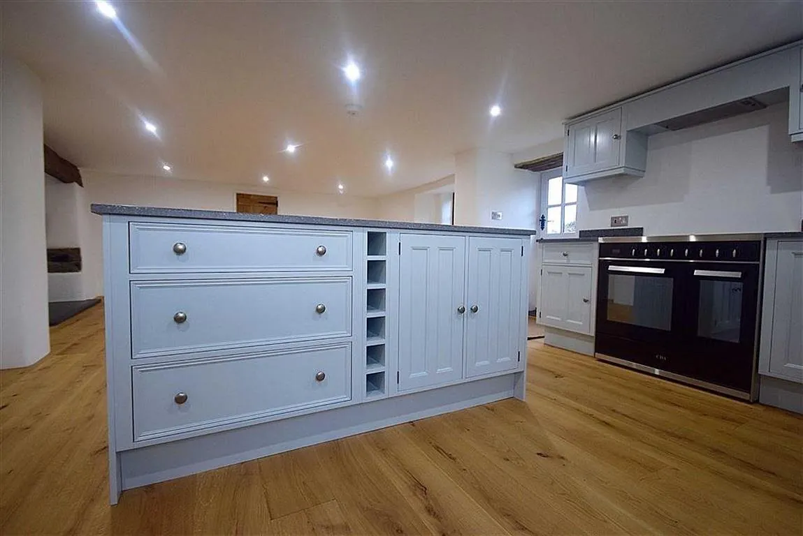 bespoke kitchen