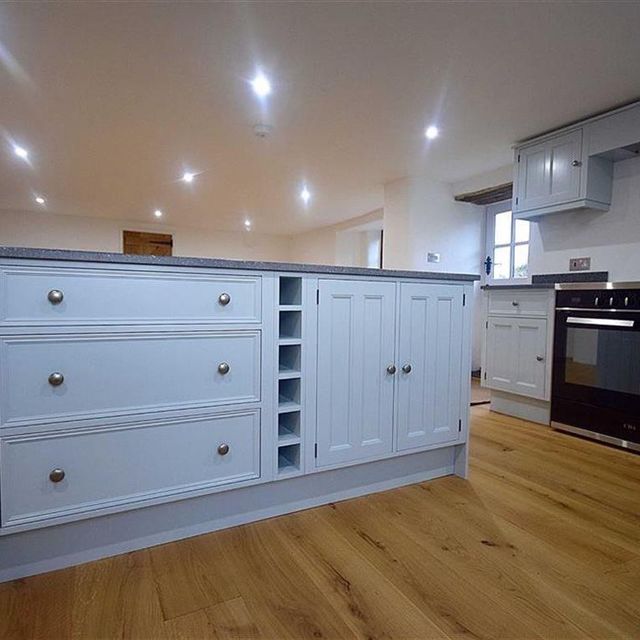 bespoke kitchen