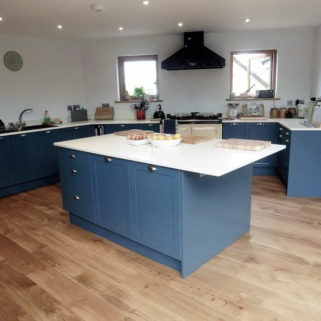 Bespoke Kitchen Pine centre