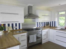 bespoke kitchen