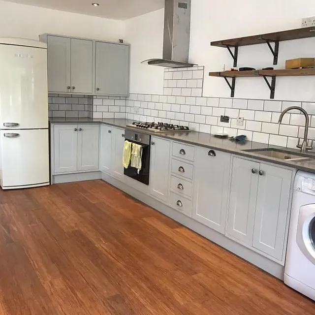 Bespoke Kitchen Pine centre