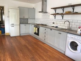 Bespoke Kitchen Pine centre