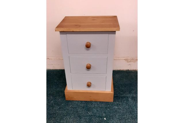 3 drawer bedside