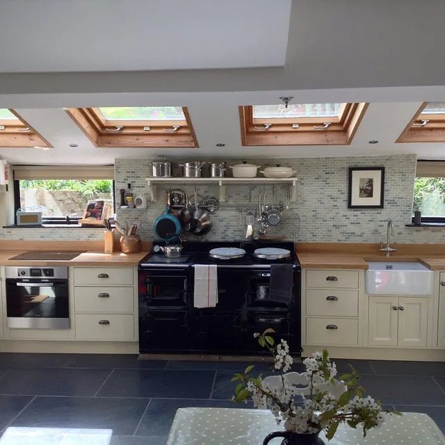 Bespoke Kitchen Pine centre