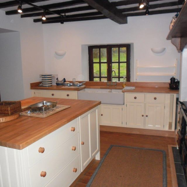 bespoke kitchen